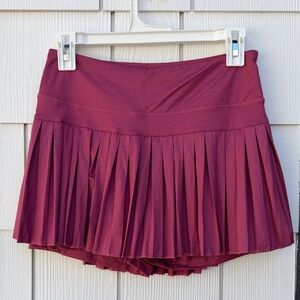 Gold Hinge New With Tags Pleated Active Skort in Raspberry